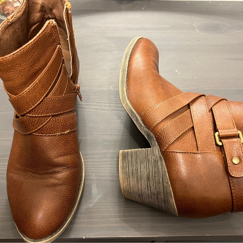 Brown ankle boot